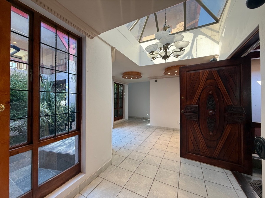 5 Bedroom Property for Sale in Birdwood Estate North West